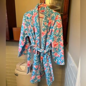 New never worn Lilly Pulitzer robe